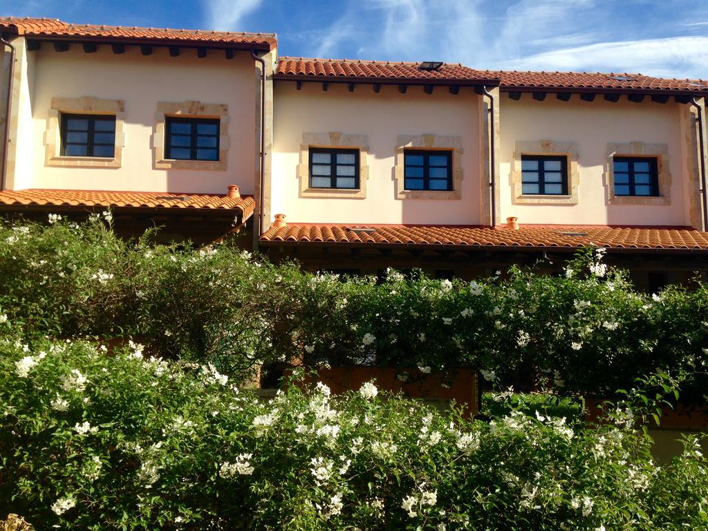 Apartamentos Santillana Del Mar Extérieur photo