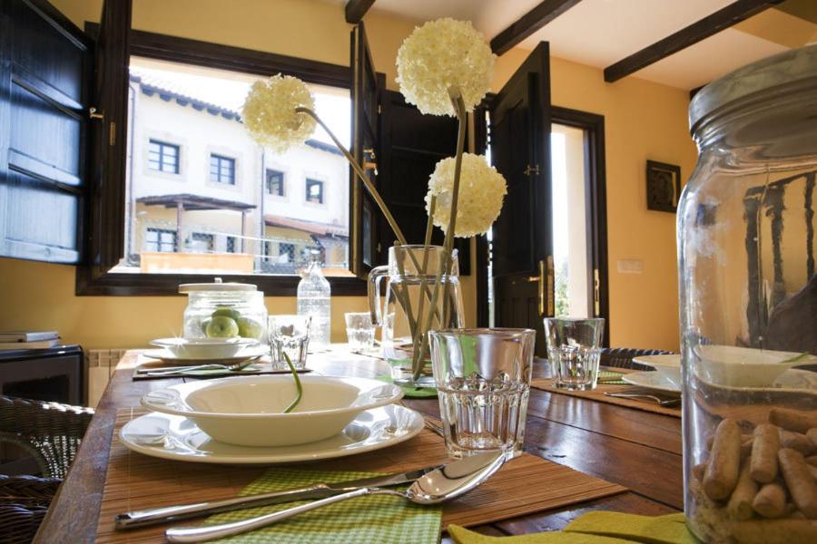 Apartamentos Santillana Del Mar Extérieur photo